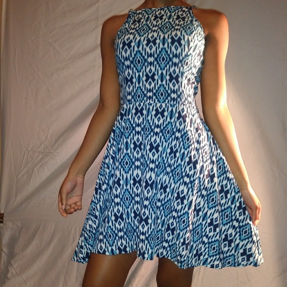 Aeropostale Dresses & Skirts - Aeropostale Printed Halter Dress Size S/P